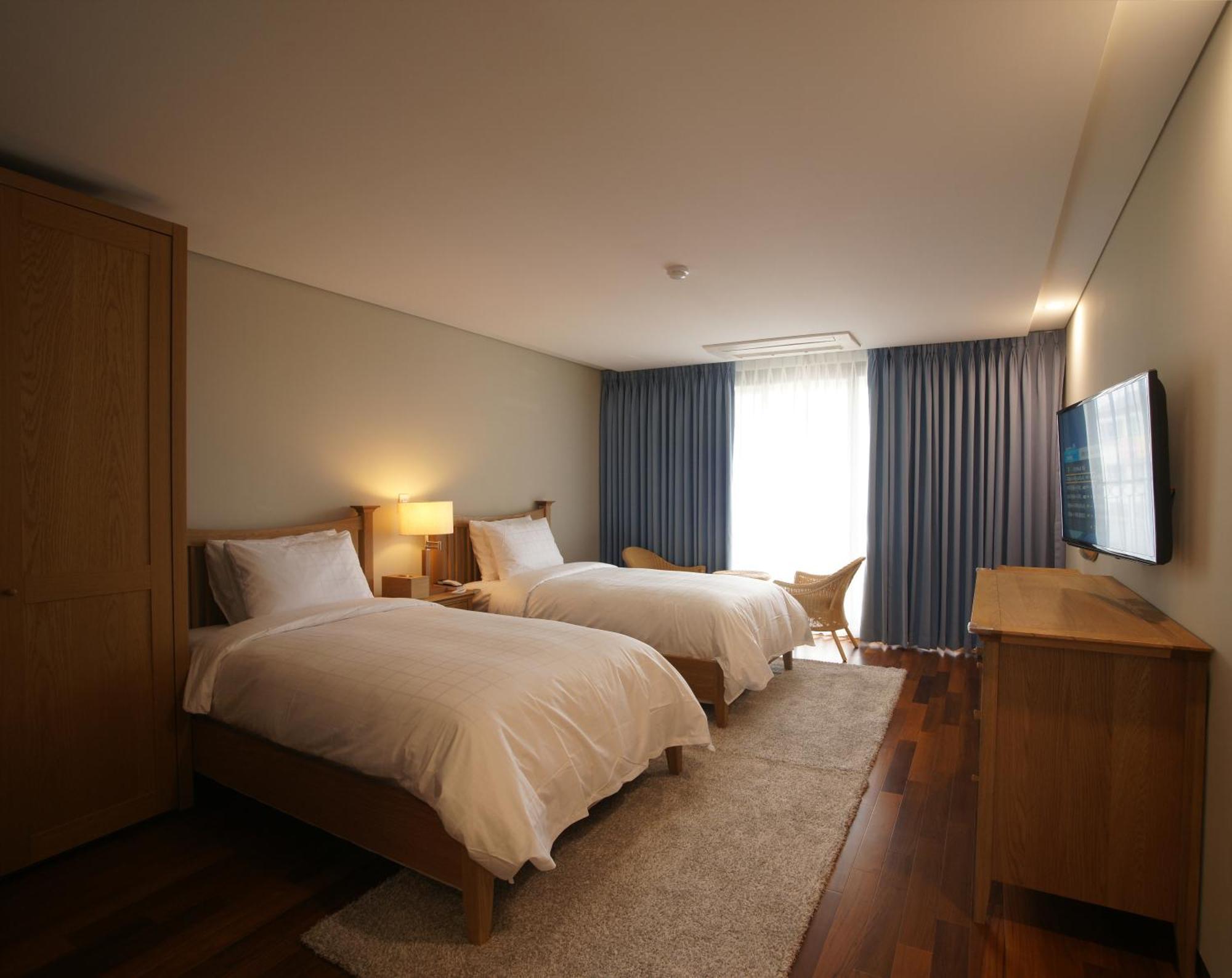 Illeinn Hotel Seogwipo Eksteriør bilde