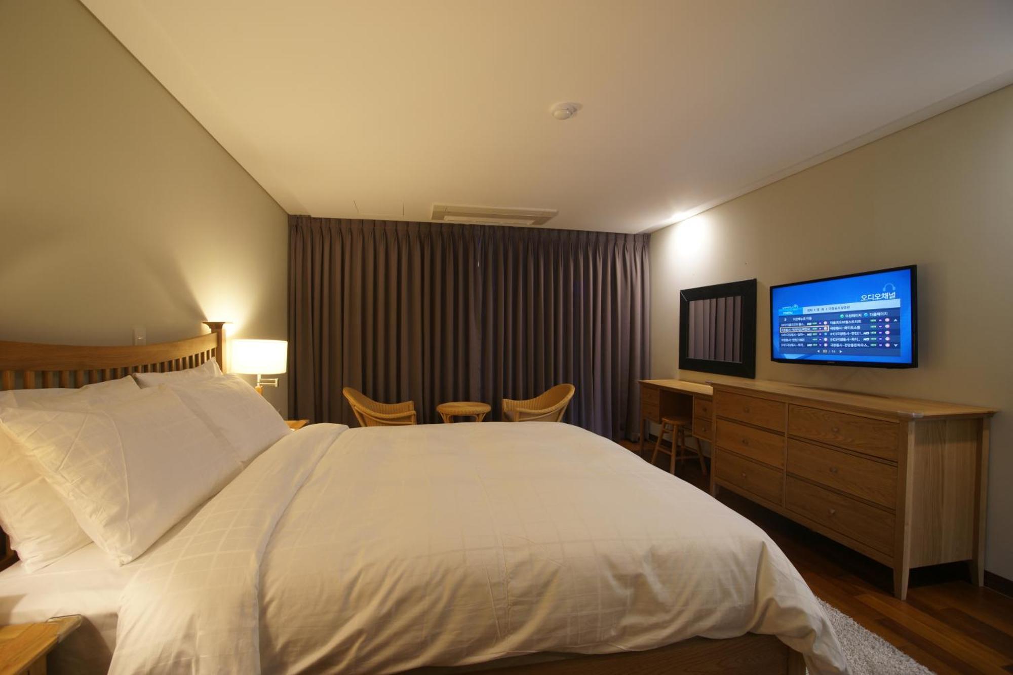 Illeinn Hotel Seogwipo Eksteriør bilde