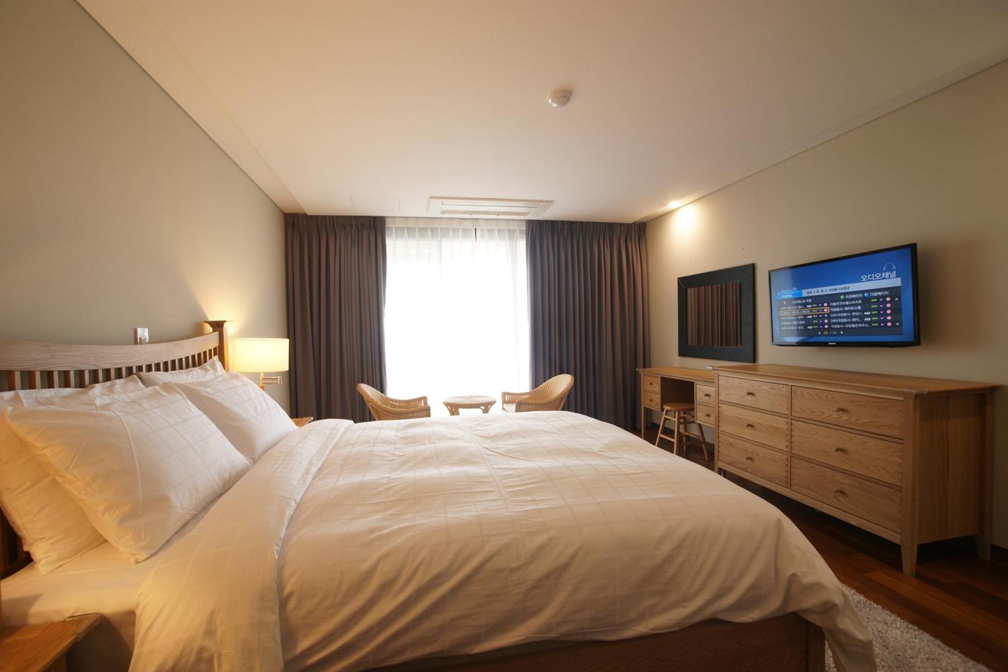 Illeinn Hotel Seogwipo Eksteriør bilde